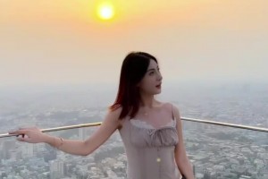 顏值真高啊！高詩巖妻子曬東京旅游vlog攻略篇