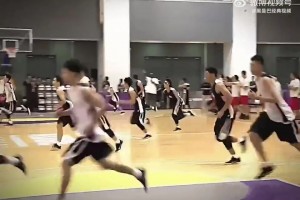 科比訓練營中一名學員堅持不下去了，老科讓其單獨留下，做三次自殺式折返跑